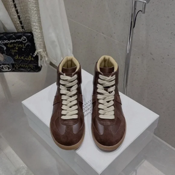 MM6 Maison Martin Margiela Brown High-Top Sneakers with Cream Laces - Picture 3 of 9